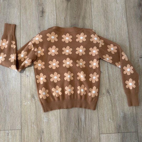 Willow & Wind Sweater Small - Picture 4 of 4